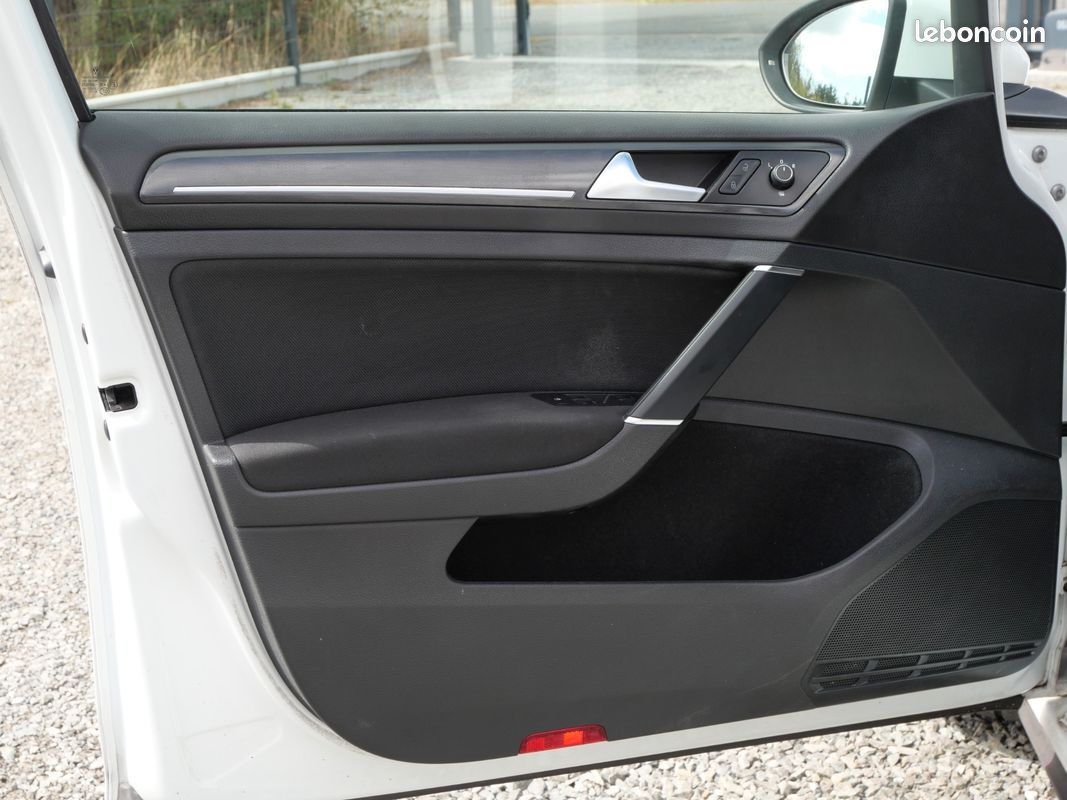 VOLKSWAGEN GOLF (7) 2.0 TSI 245 DSG7 GTI Performance (image 14)
