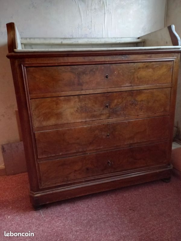 Commode ancienne (image 1)