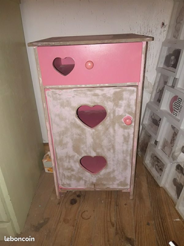 Petit Meuble (image 1)