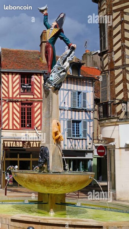 Local commercial 5 pièces 146 m² · à Auxerre · 146 m² · 169 000 €