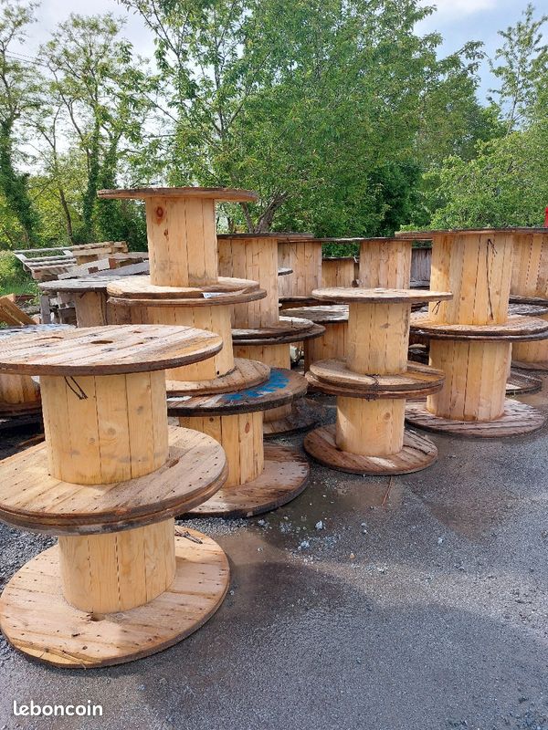Touret en bois (image 1)