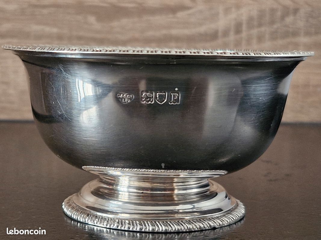 Vends coupe anglaise en argent massif (image 3)
