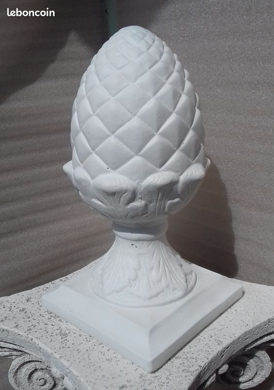 Ornement De Chapeau Lionel - Porcelaine Bleue, Petit Format, Occasion Bon état (boîte Un Peu Jaunie)