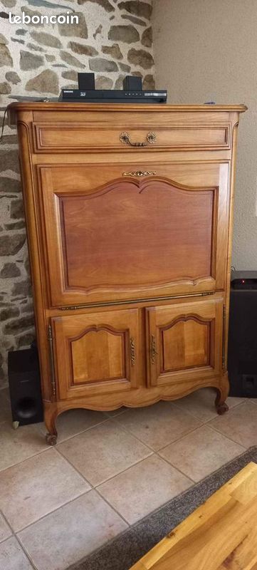 Secrétaire/ Meuble télé en merisier (image 1)
