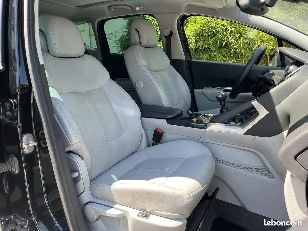Peugeot 3008 2.0 HDI 150CH Féline / 1ERE MAIN / ENTRETIEN COMPLET / FULL OPTIONS / TOIT PANORAMIQUE (image 15)