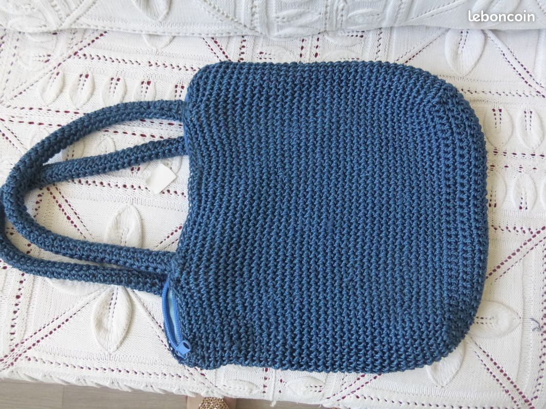 Petit Sac à Main Crochet Noir Et Blanc - TBE (Très Bon État), Occasion, Sans Fermeture, Laine