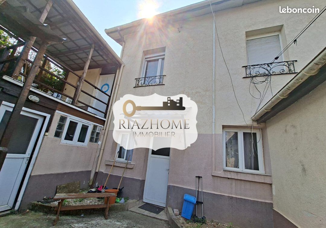 Maison 5 pièces 74 m² · à Drancy · 74 m² · 246 000 €