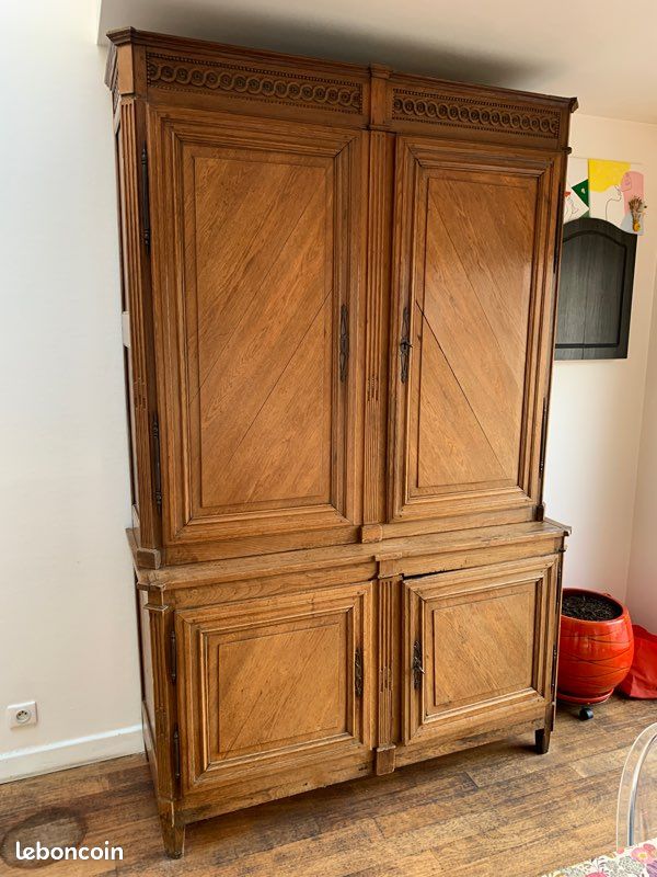 Buffet 2 corps chêne 18 eme à restaurer (image 1)