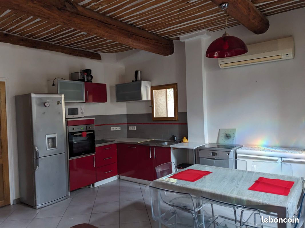 Appartement 3 pièces 50 m² · à Peyrolles-en-Provence · 50 m² · 880 €/mois