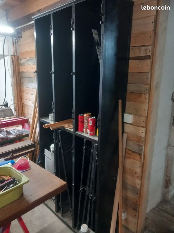 Armoire métallique ancienne (image 1)