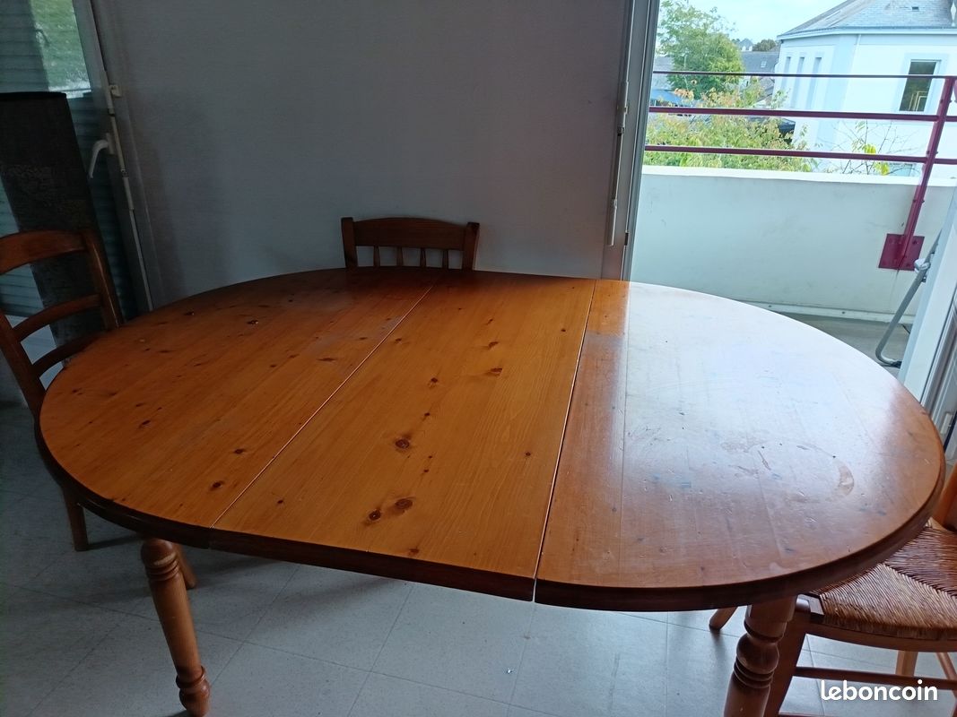Table (image 1)
