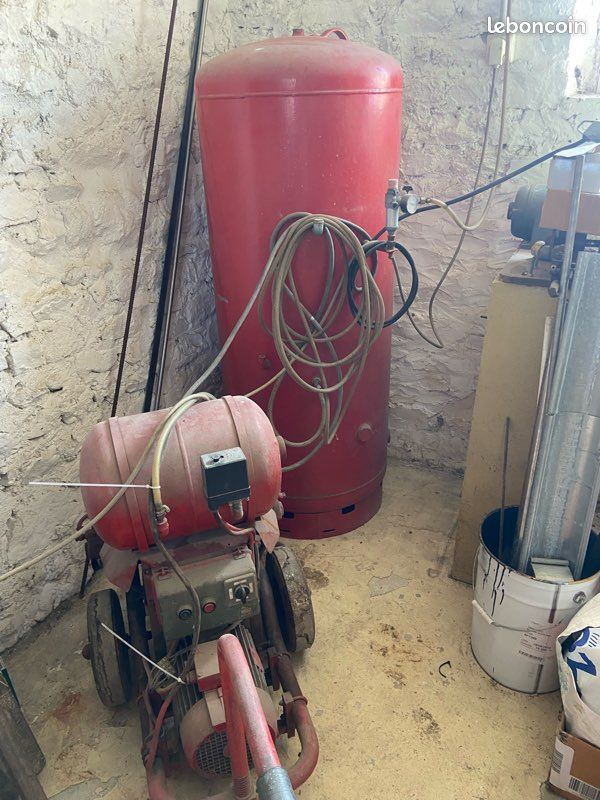 Compresseur rotatif + cuve 500 L (image 1)