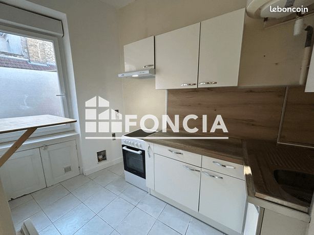 Appartement 2 pièces 43 m² — 9