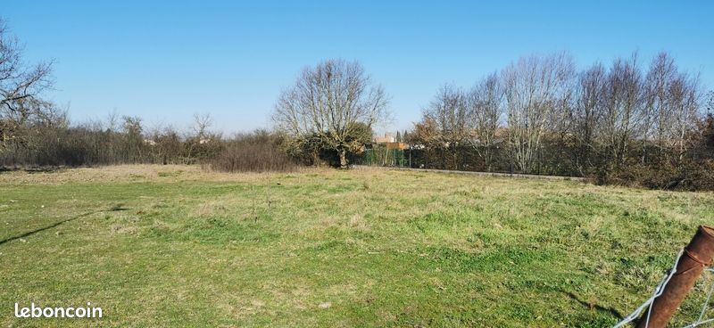 Terrain 540 m² · à Saint-Lys · 89 000 €