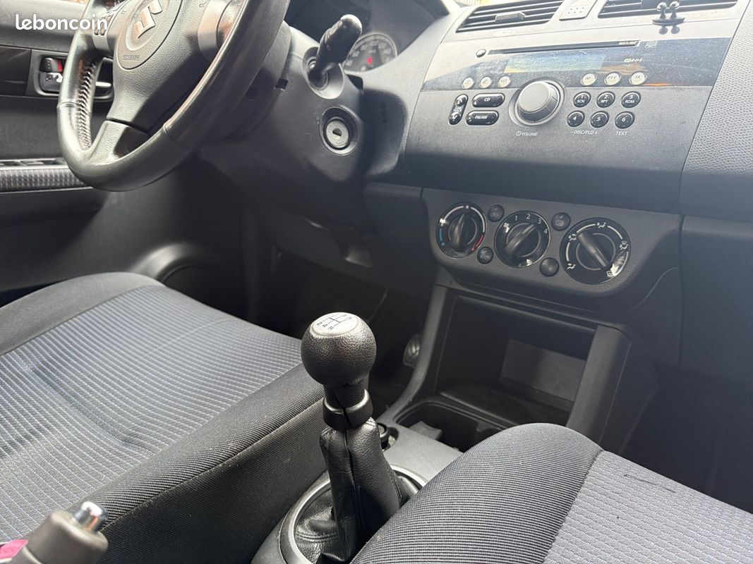 Suzuki swift ii 1.3 glx (image 12)