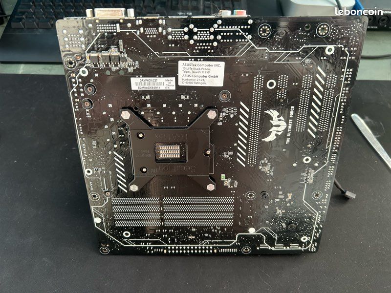 Carte mère ASUS gryphon z87 et CPU intel I7 4770K (image 8)