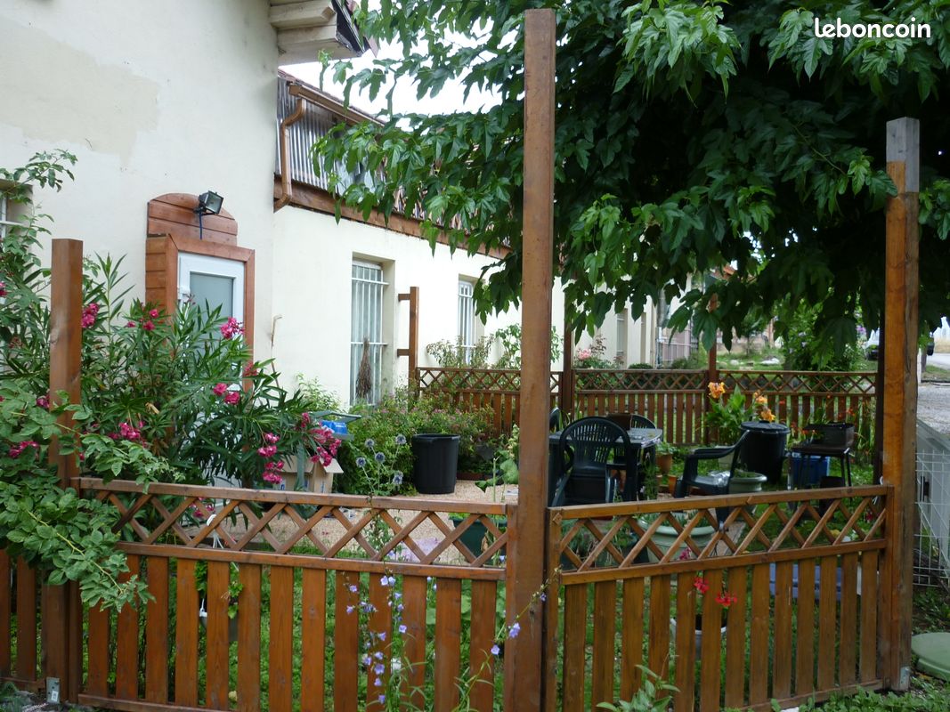 Appartement 3 pièces 65 m² · à Moirans · 65 m² · 880 €