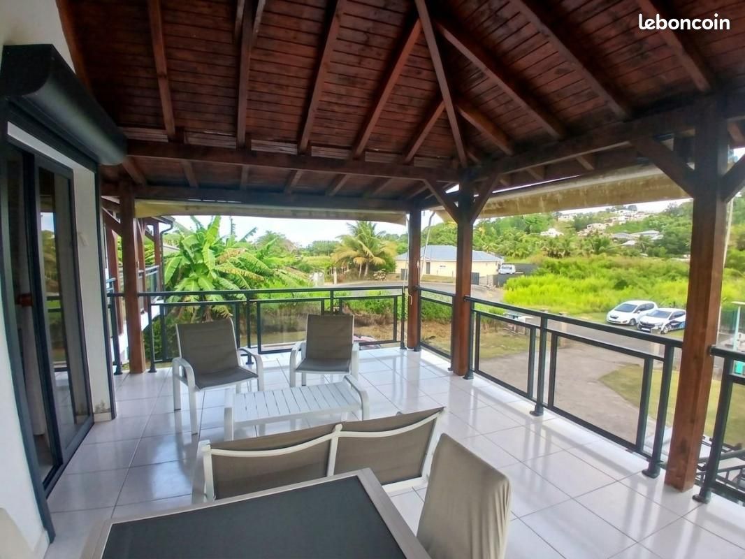 Maison 5 pièces 163 m² · à Petit-Bourg · 163 m² · 520 000 €