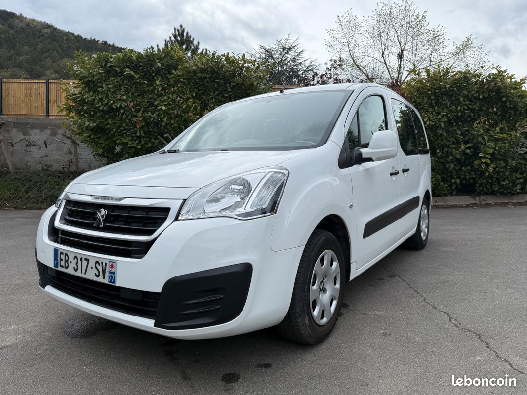Peugeot Partner Tepee Combi VTI 98ch Active Bvm 5 Places. 1 ère main. Clim Radio. 63710 kms (image 1)