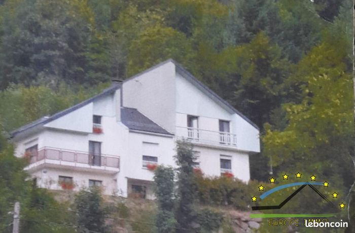 Maison 7 pièces 240 m²