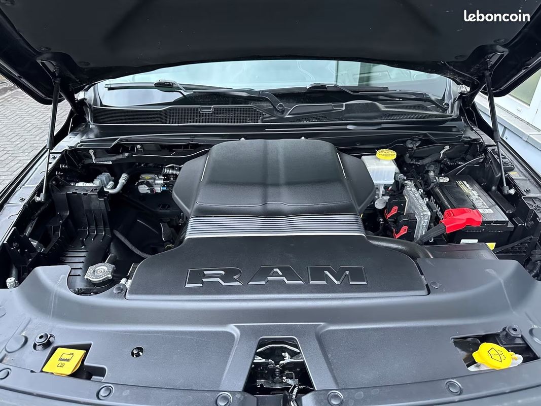 Dodge RAM 1500 Rebel GT 5.7 HEMI eTorque 401 ch 4x4 – Pano – HUD – Harman Kardon – GPL (image 22)