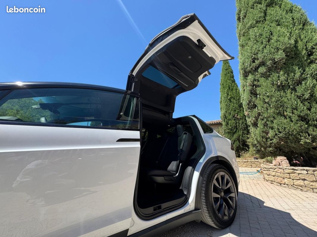 TESLA MODEL X 2024 Dual Motor 670CV - 1ère Main/Origine FR/Autopilot - Garantie 12 MOIS (image 9)