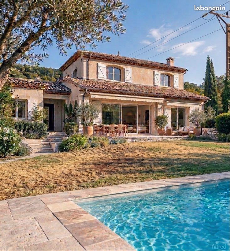 Maison 6 pièces 180 m² · à La Cadière-d'Azur · 180 m² · 799 999 €