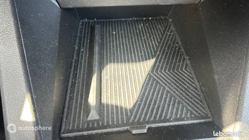 Renault Clio 1.8 E-Tech 160ch full hybrid Techno (image 18)