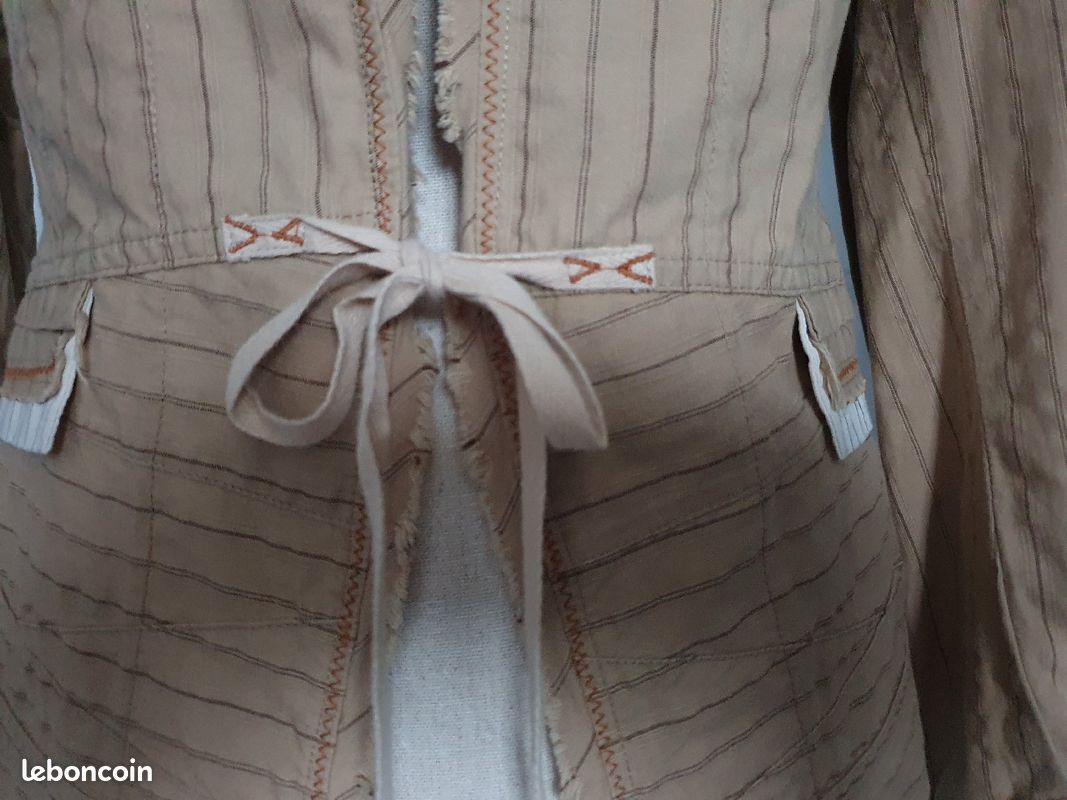 Veste légère beige marque Deca taille 3 (image 2)