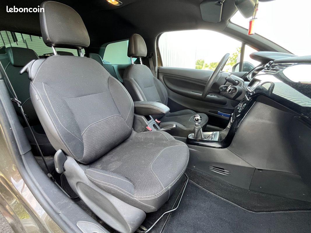 Citroen ds 3 1.6 hdi 92ch so chic/ distribution faite pour la vente (image 18)