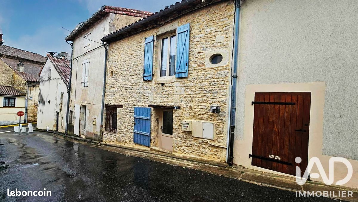 Maison 4 pièces 104 m² · à Ruffec · 104 m² · 132 000 €