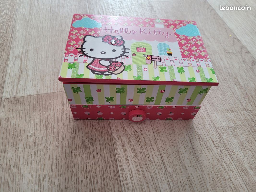 Boîte à bijoux enfant Hello Kitty (image 1)
