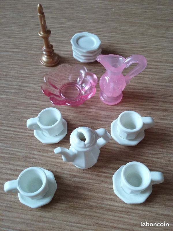 Playmobil : Vaisselle Royale parfait état (image 1)