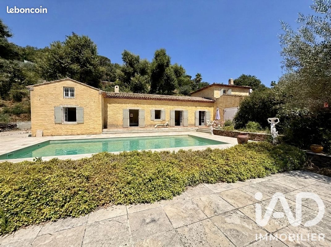 Maison 6 pièces 155 m² · à Collobrières · 155 m² · 530 000 €