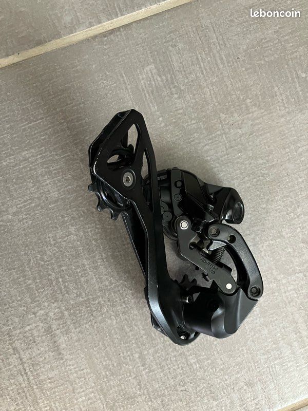 Dérailleur arrière Shimano 105 RD-R7000S 11V LordGun online bike store