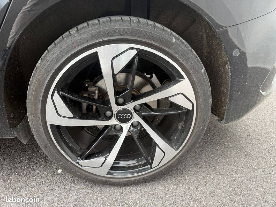 AUDI A3 SPORTBACK 40 TFSIe 204 Plug In Hybrid S tronic 6 S Line - Régulateur / Caméra de Recul / Révision OK / CT O (image 12)