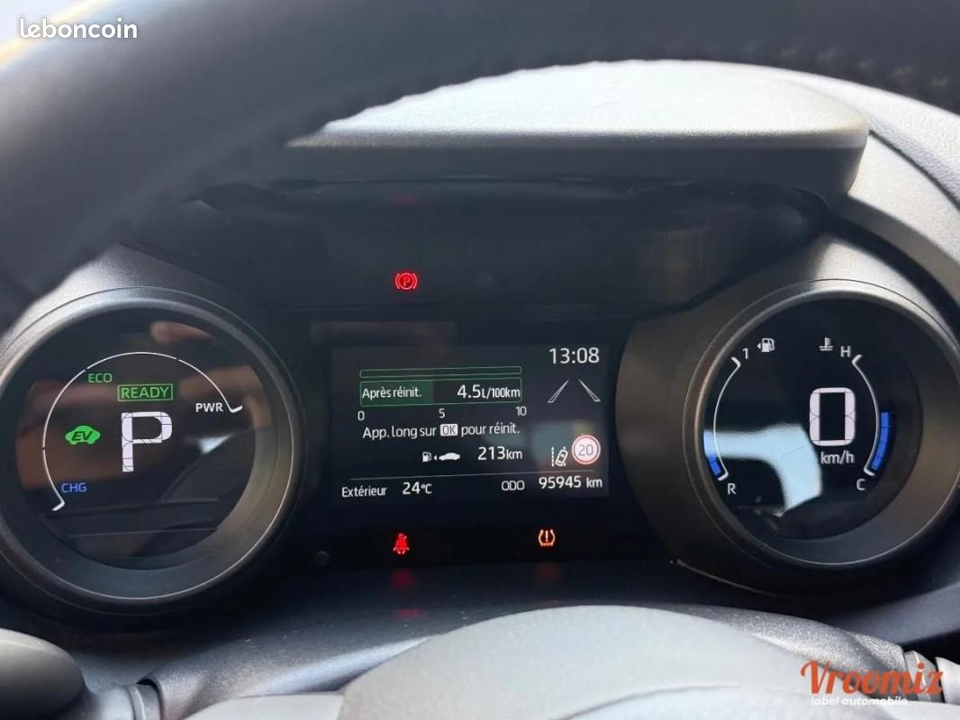 Toyota Yaris CROSS 1.5 114H 90 HYBRID FULL-HYBRID 0.8KWH DESIGN BVA (image 14)