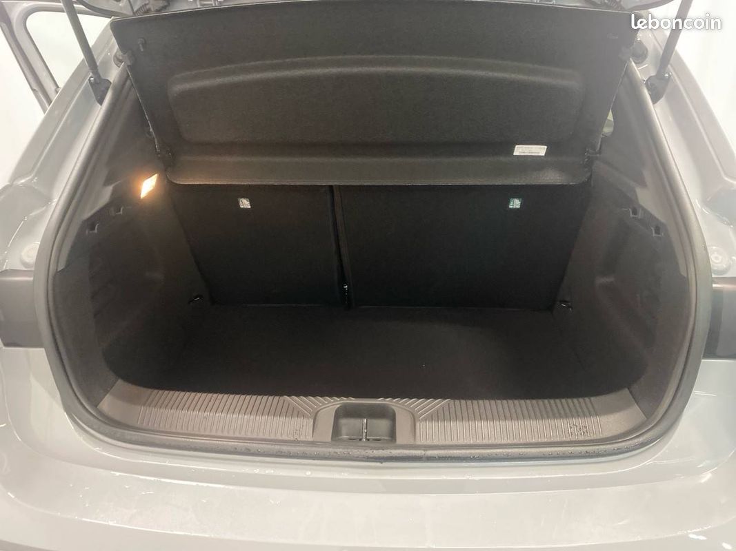RENAULT Clio E-Tech full hybrid 160 ch Techno (image 14)