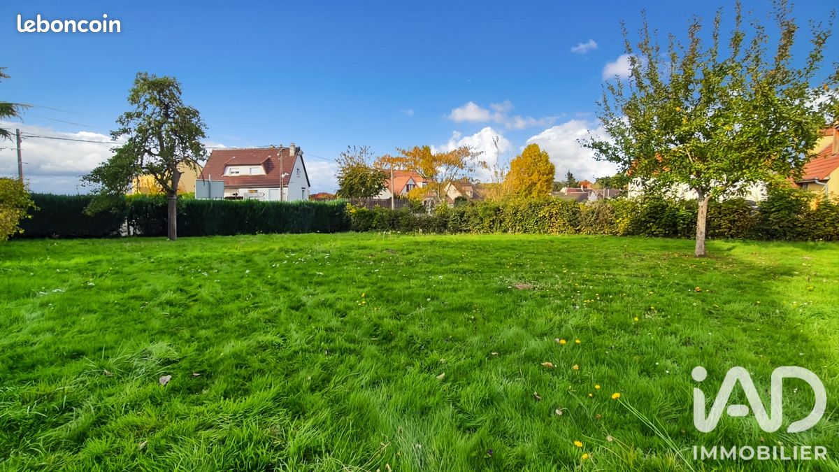 Terrain 1101 m² · à Bouleurs · 1 101 m² · 225 000 €