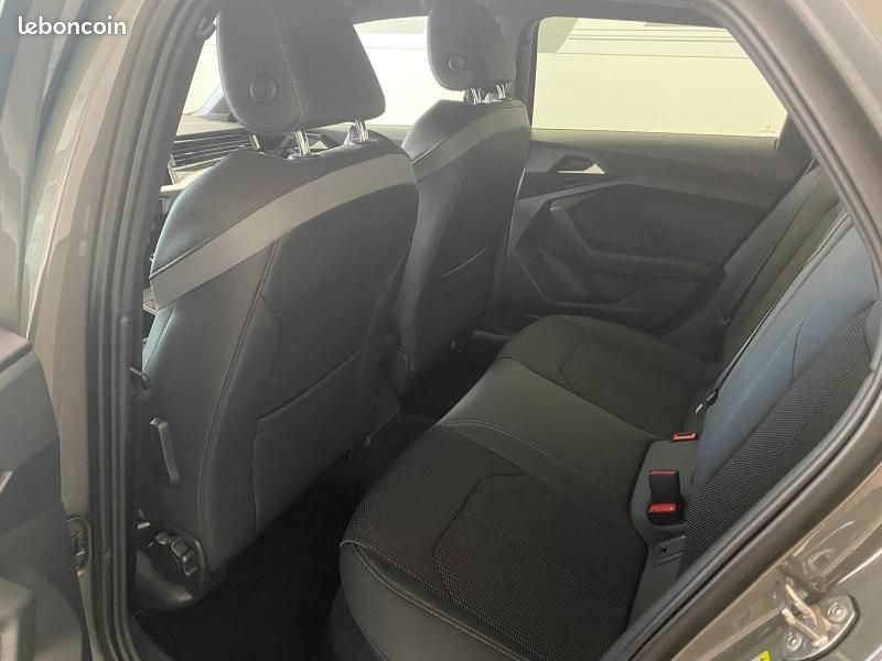 Audi A1 Sportback 30 TFSI 116ch S line S tronic 7 (image 16)
