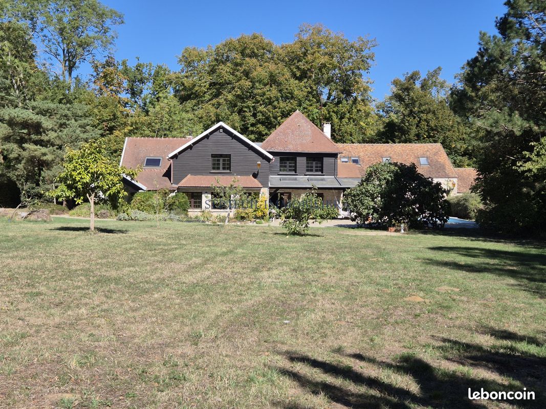Maison 17 pièces 450 m² · à Goussonville · 450 m² · 1 092 000 €