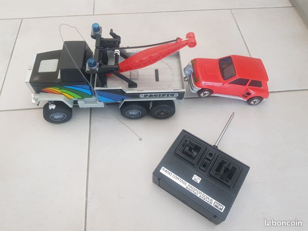 ANCIEN VINTAGE JEUX, jouet Joustra dépanneuse service camion Bérnard