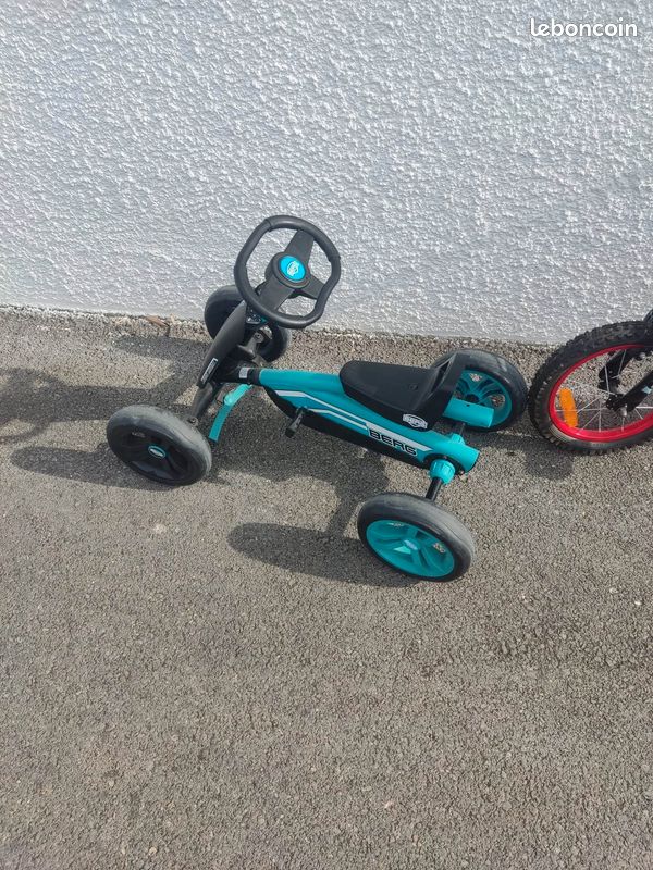 Kart à pédale BUZZY RACING BERG (image 3)