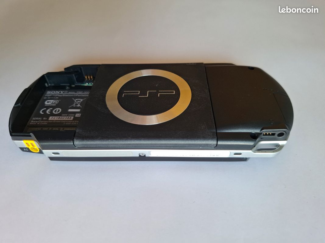 CONSOLE PORTABLE SONY PSP model Psp 1004 black / noir HS hors service EUR 35,00 - FR