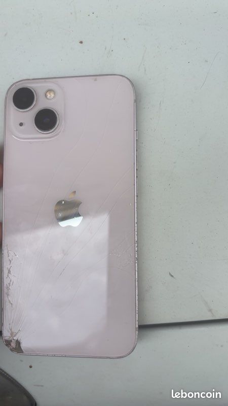 IPhone 13 (image 2)