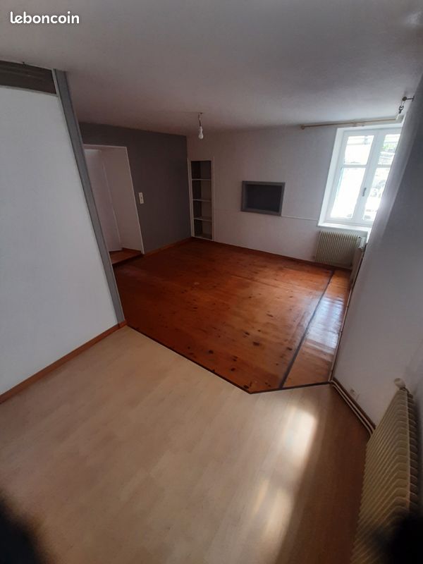 Appartement 4 pièces 88 m² · à Decazeville · 88 m² · 65 000 €