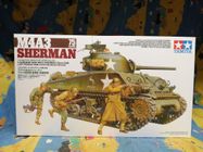 TAMIYA 35250 - US medium tank SHERMAN M4A3 75mm Frontline Breakthrough