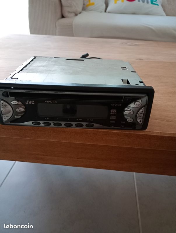 Poste radio JVC (image 1)