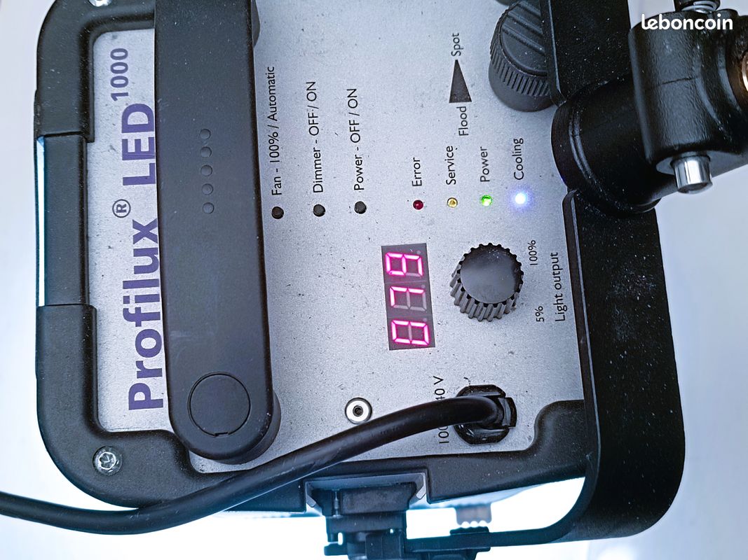 Projecteur LED Hedler Profilux 1000 185W - Éclairage Scène Pro - Occasion état Neuf