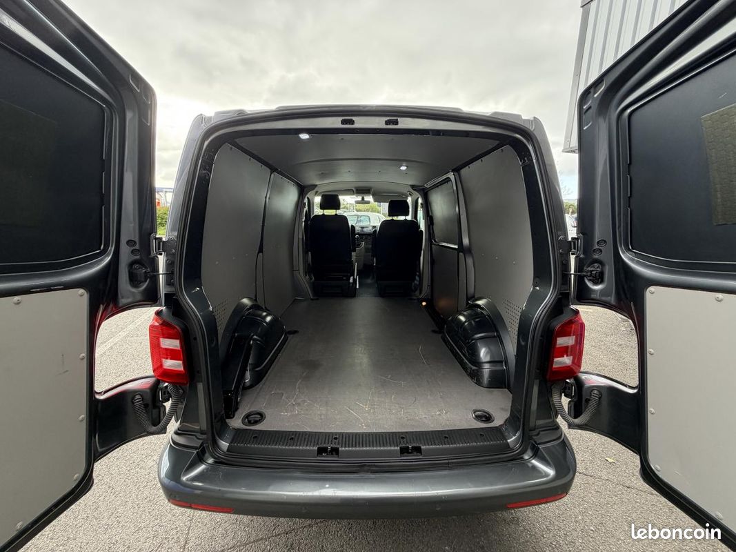 VOLKSWAGEN TRANSPORTER L1H1 2.8T 2.0 16V TDI - 102 T6 SG FOURGON TOLE Fourgon Tôlé L1H1 Business (image 4)